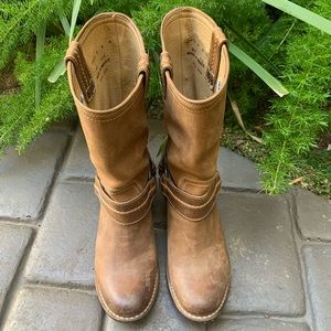 FRYE Carmen Harness Women’s Mid Calf Boots Size 8